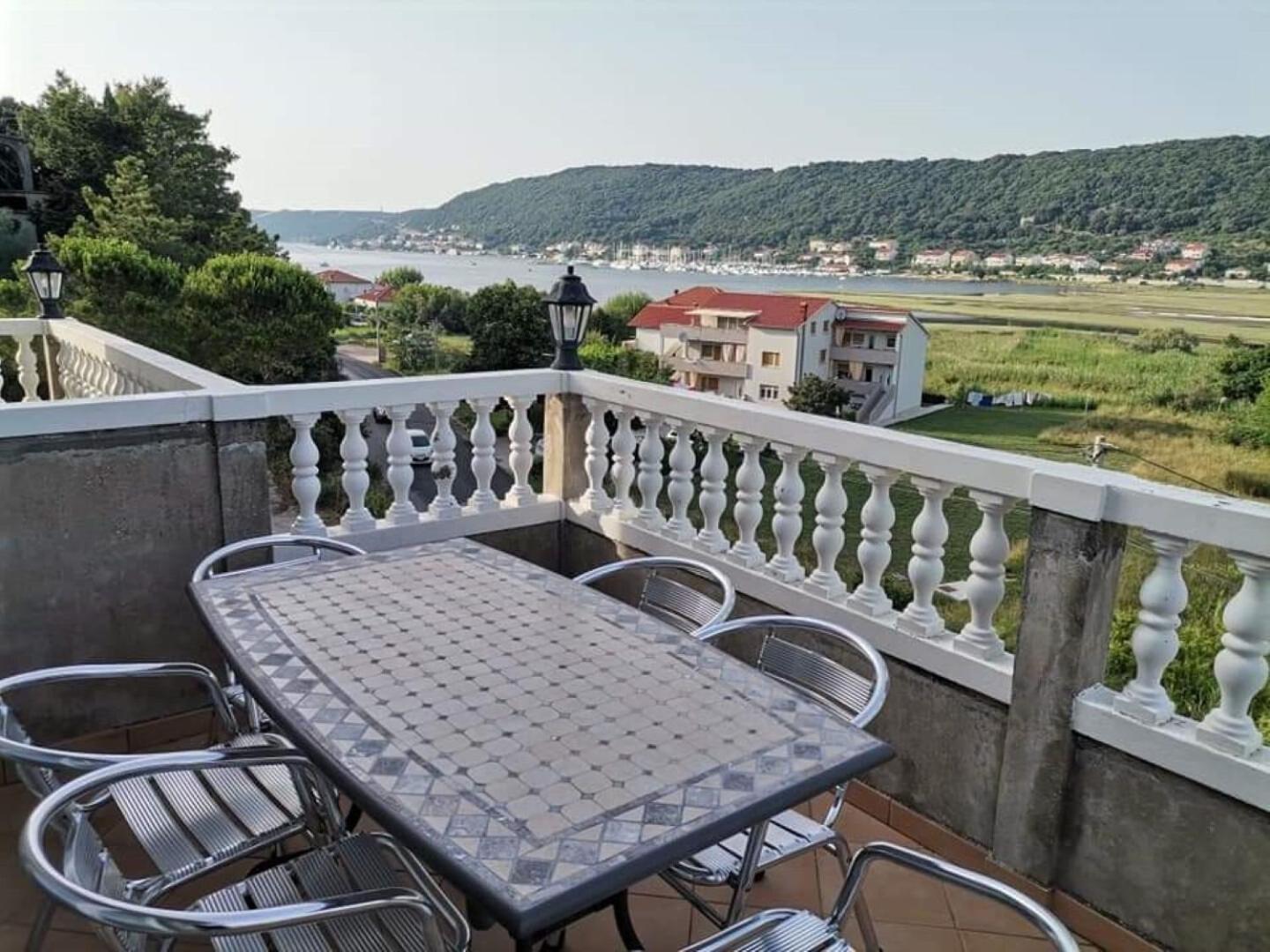 Apartments Mig - With Beautiful Garden Supetarska Draga Zewnętrze zdjęcie