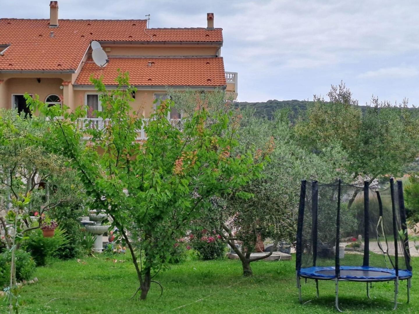 Apartments Mig - With Beautiful Garden Supetarska Draga Zewnętrze zdjęcie